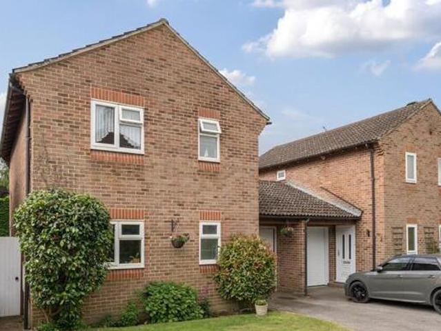 3 Bedroom Detached House For Sale In Pulborough