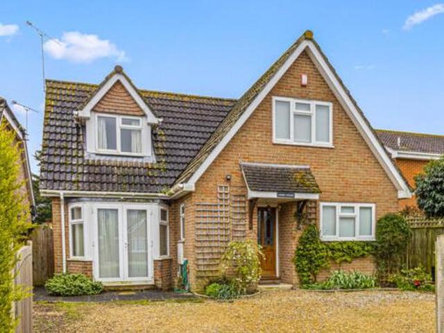 3 Bedroom Detached House For Sale In Ringwood, Hampshire