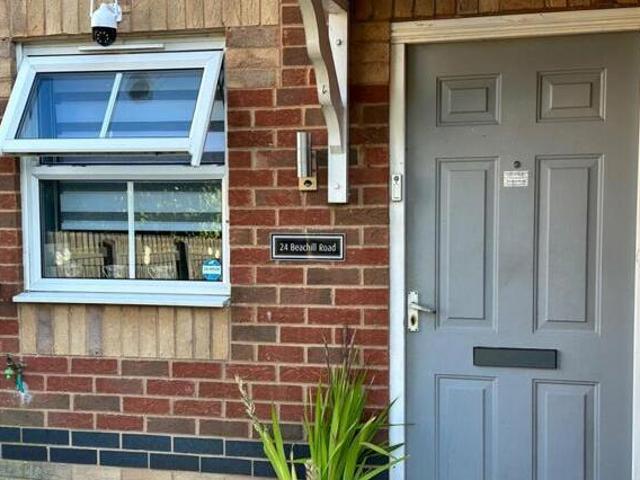 3 Bedroom Detached House For Sale In Wakefield, West Yorkshire