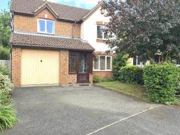 3 bedroom Detached house To Let