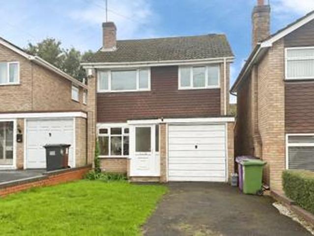 3 bedroom Detached house To Let