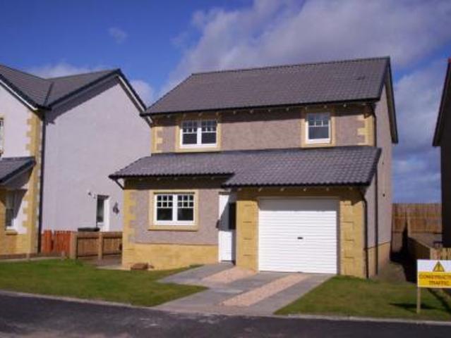 3 bedroom Detached house To Let