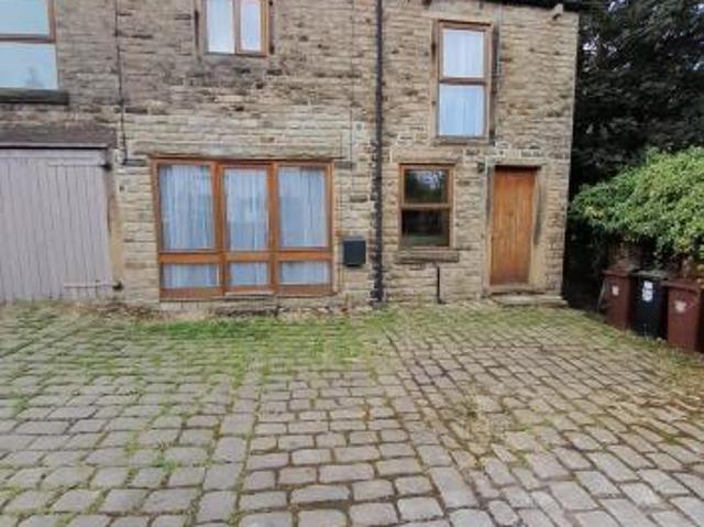 3 bedroom Detached house To Let