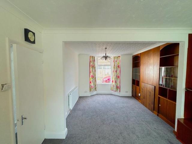 3 bedroom detached house to rent