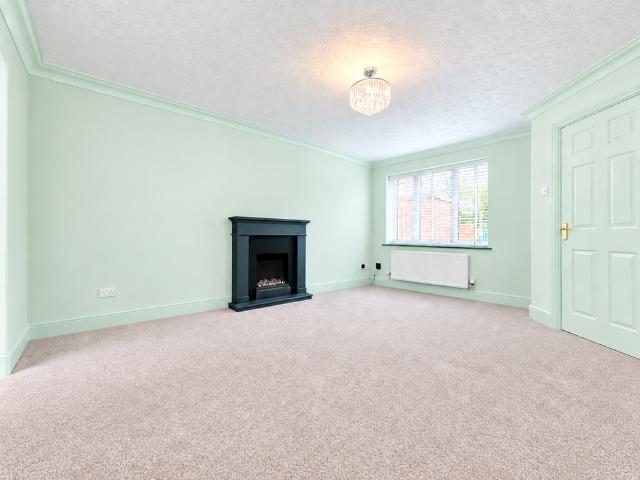 3 bedroom detached house to rent