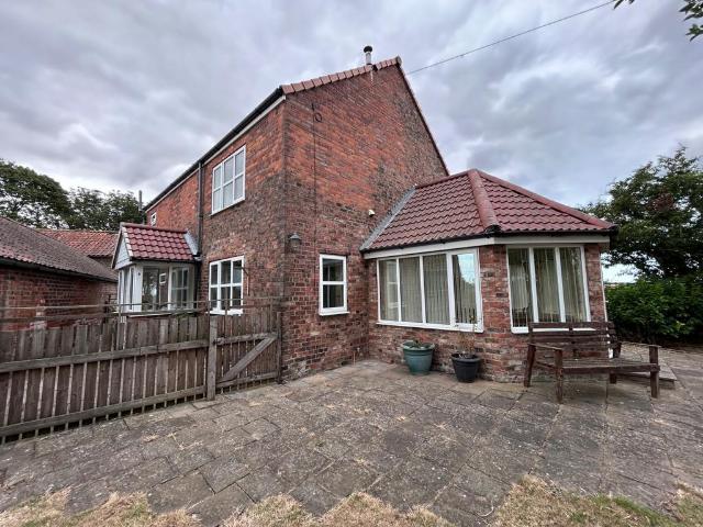 3 bedroom detached house to rent