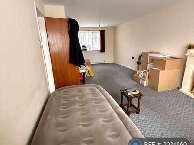 3 bedroom detached house to rent
