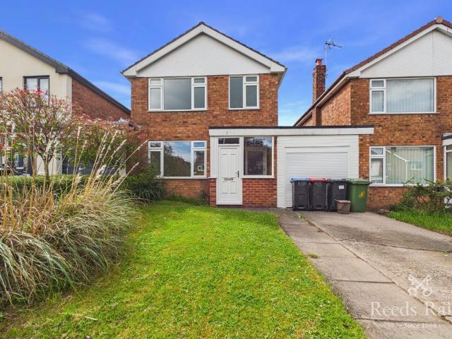 3 bedroom detached house to rent
