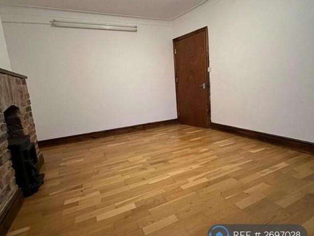 3 bedroom detached house to rent