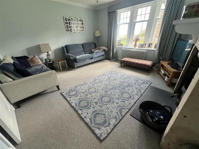 3 bedroom detached house to rent