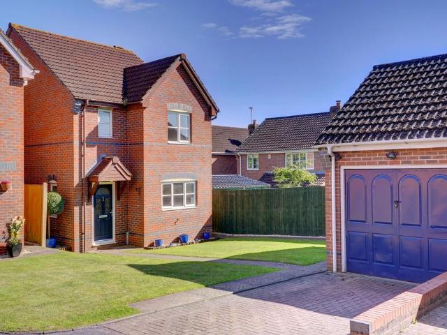 3 bedroom detached house to rent