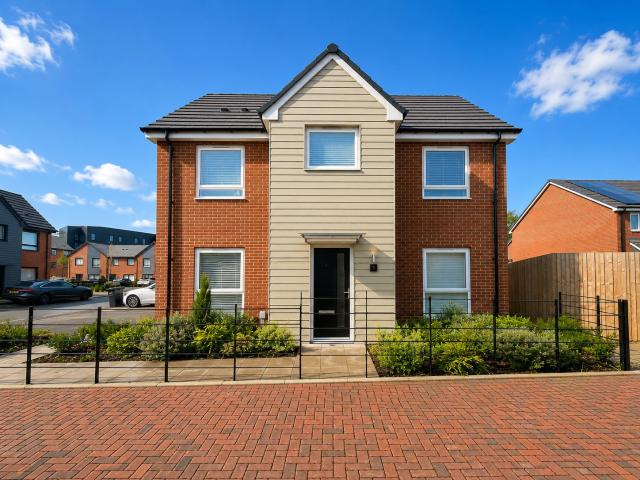 3 bedroom detached house to rent