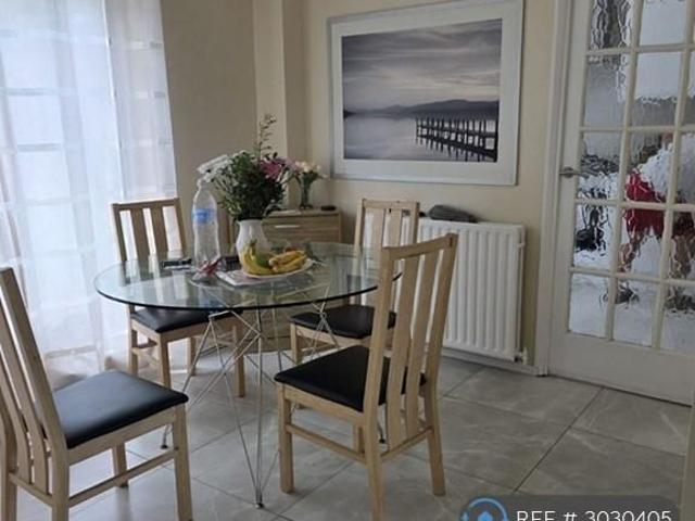 3 bedroom detached house to rent