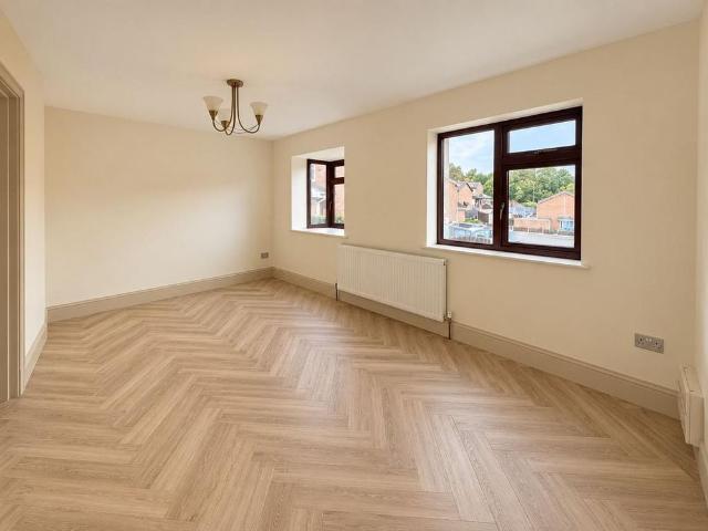 3 bedroom detached house to rent