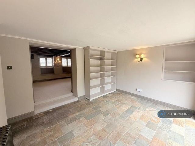 3 bedroom detached house to rent