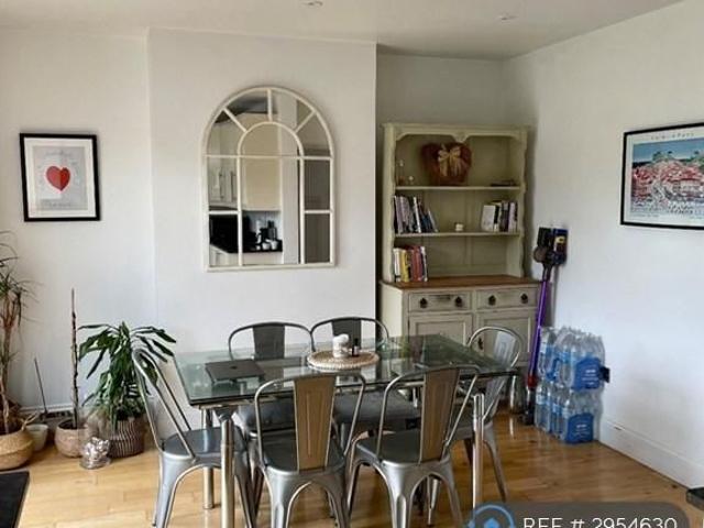 3 bedroom detached house to rent