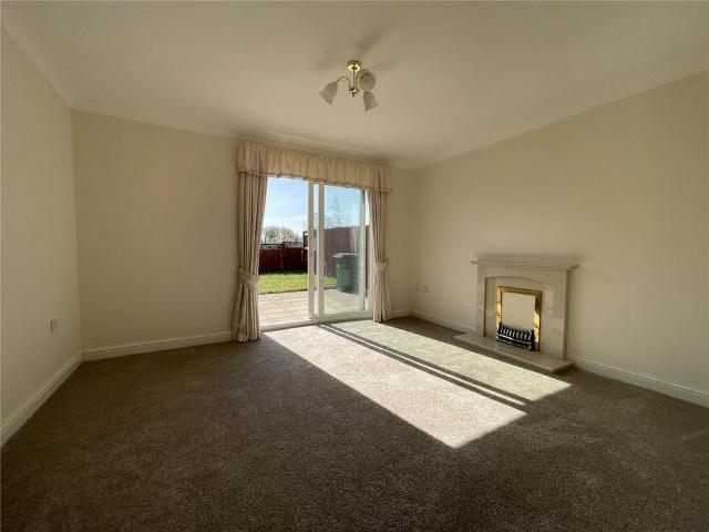3 bedroom detached house to rent