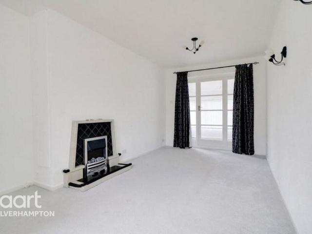 3 bedroom detached house to rent
