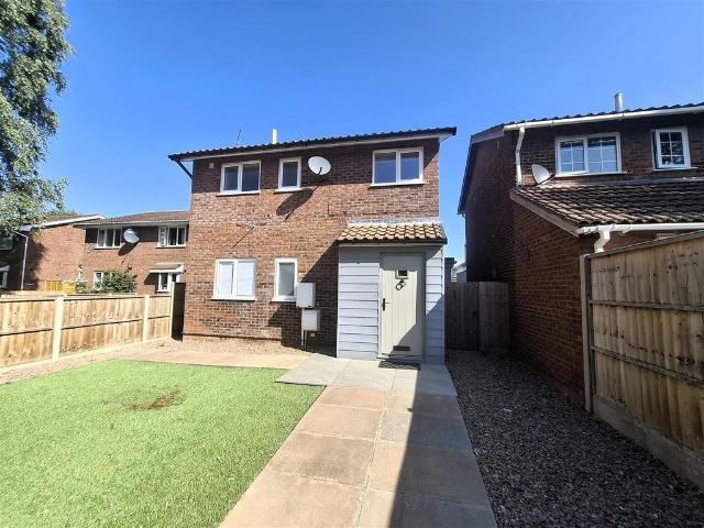 3 bedroom detached house to rent