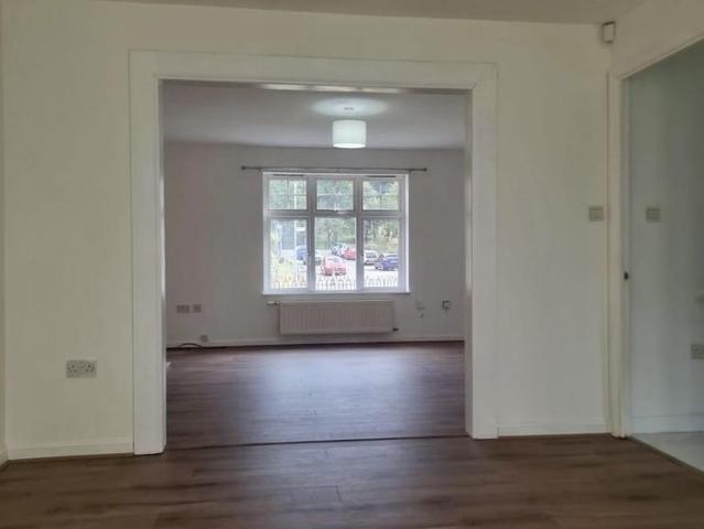 3 bedroom detached house to rent