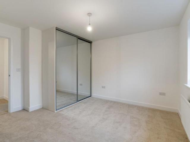 3 bedroom detached house to rent
