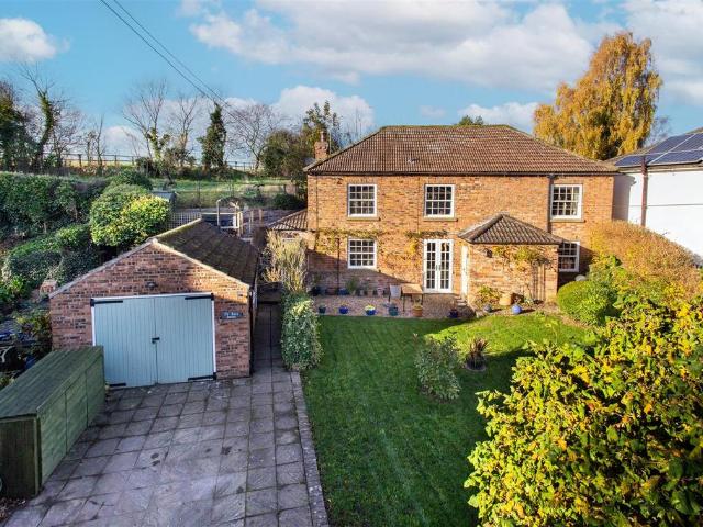 3 bedroom detached house to rent