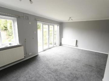 3 bedroom detached house to rent