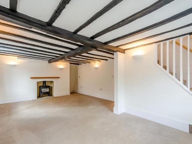 3 bedroom detached house to rent