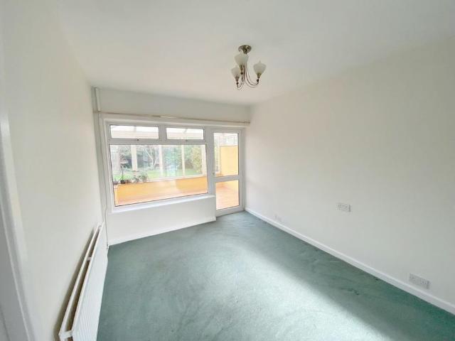 3 bedroom detached house to rent