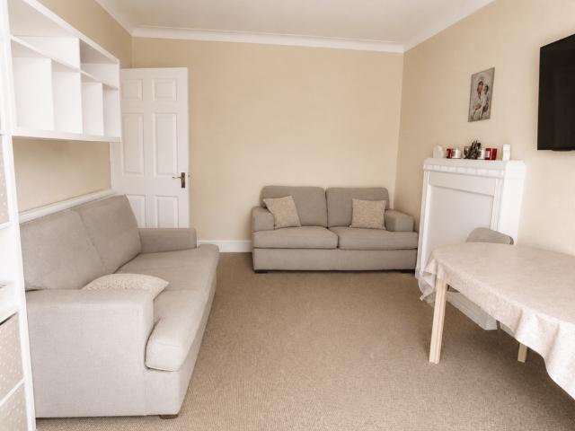 3 bedroom detached house to rent