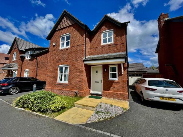 3 bedroom detached house to rent