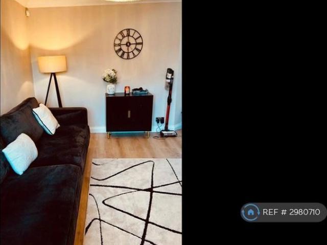 3 bedroom detached house to rent