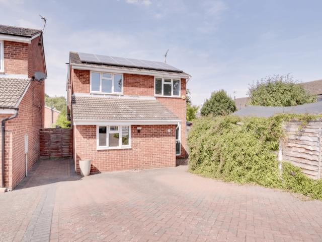 3 bedroom detached house to rent