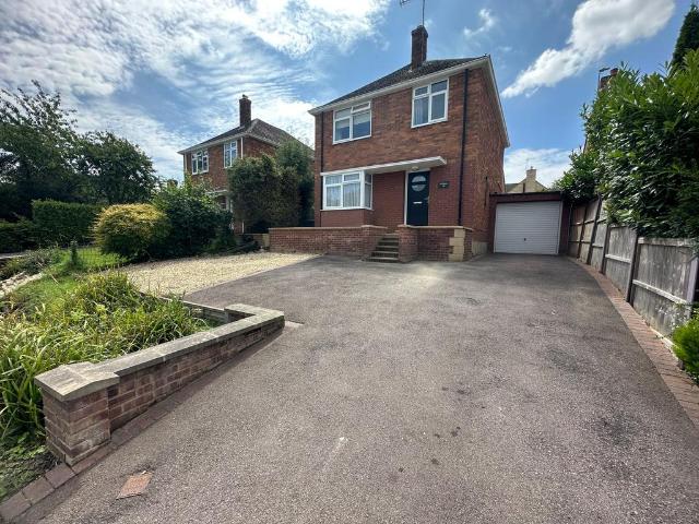 3 bedroom detached house to rent