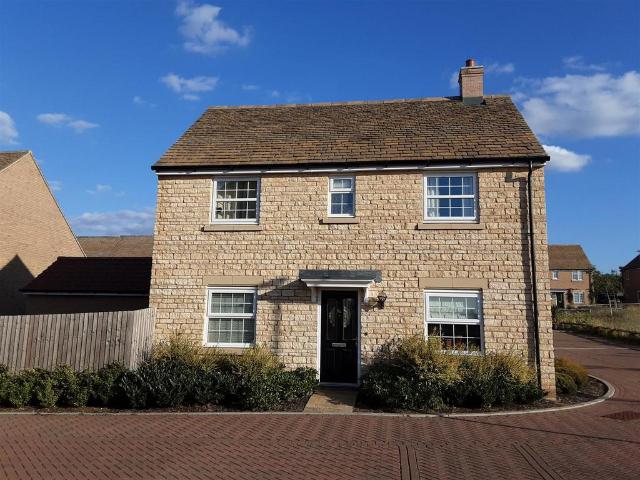 3 bedroom detached house to rent