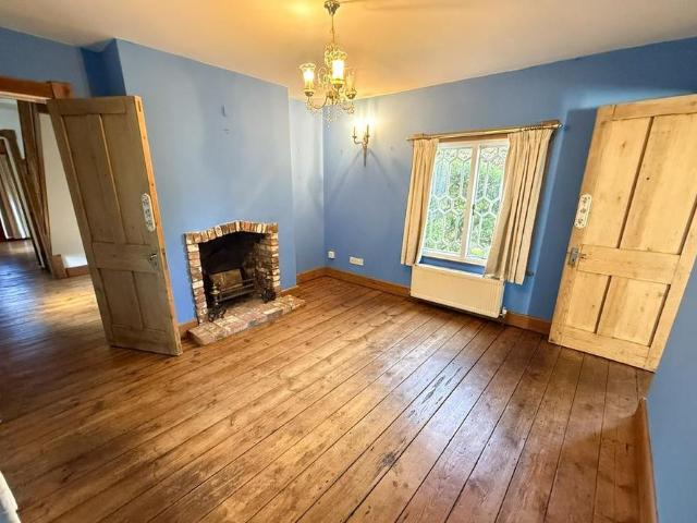 3 bedroom detached house to rent