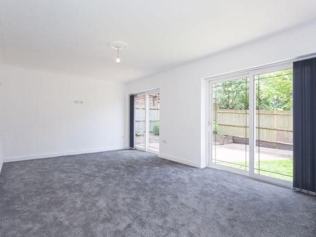 3 bedroom detached house to rent