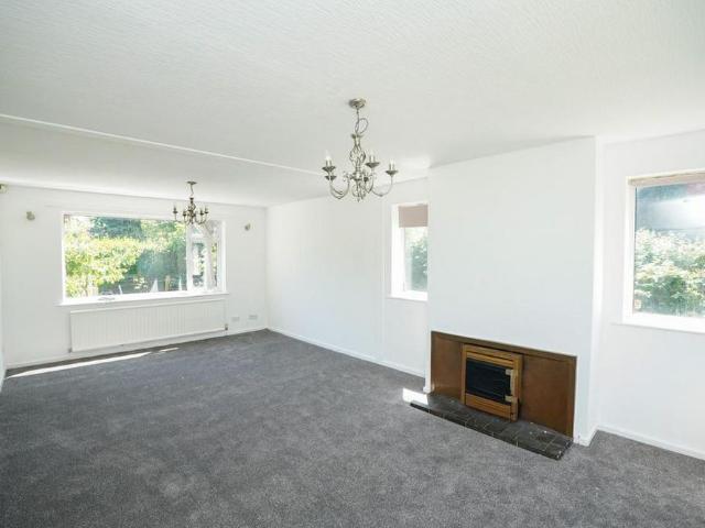 3 bedroom detached house to rent
