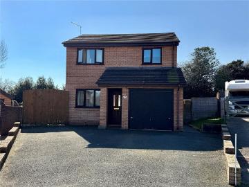 3 bedroom detached house to rent
