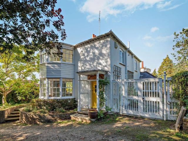 3 bedroom detached house to rent