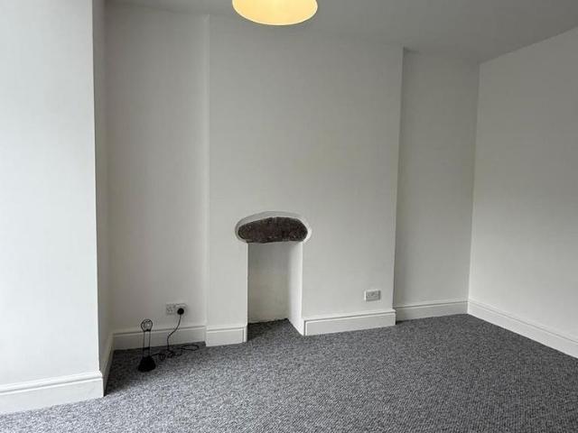 3 bedroom detached house to rent