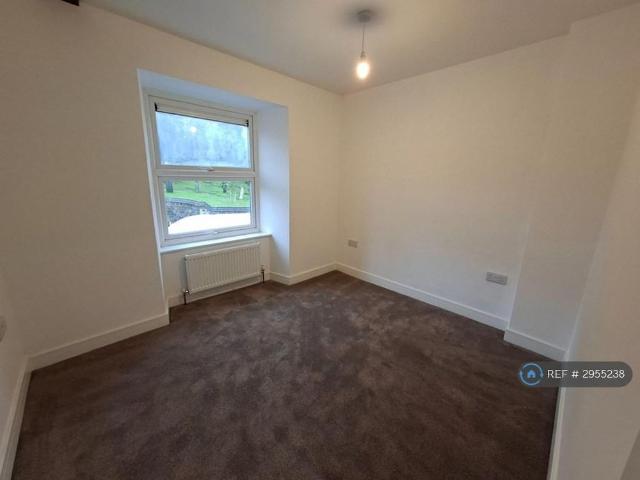 3 bedroom detached house to rent