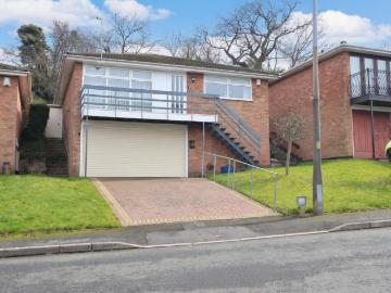 3 bedroom detached house to rent