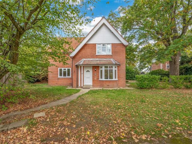 3 bedroom detached house to rent