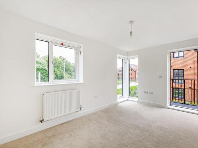 3 bedroom detached house to rent