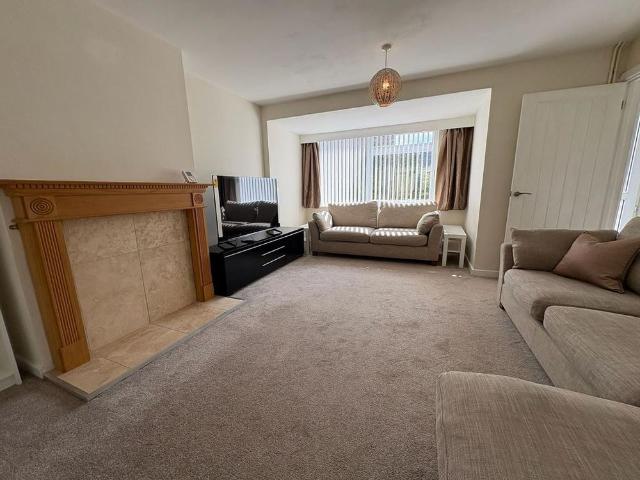 3 bedroom detached house to rent