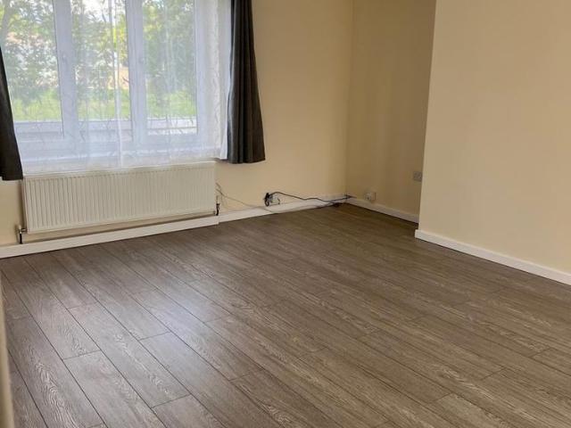 3 bedroom detached house to rent
