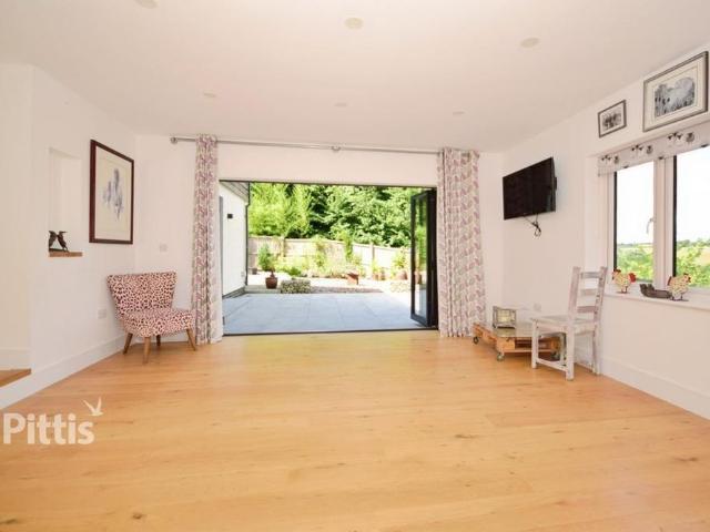 3 bedroom detached house to rent