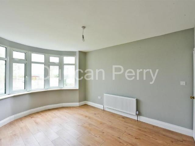 3 bedroom detached house to rent