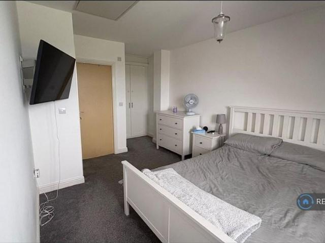3 bedroom detached house to rent